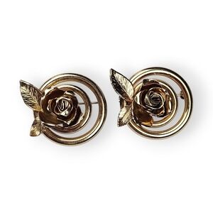 Vintage Rose Brooch Set Of 2 Gold Plated Circle Dimensional Flower Scatter Pins